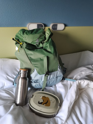 Image 1 de Christin â Deuter - Women's AirComfort Lite 28 SL - Sac à dos de randonnée